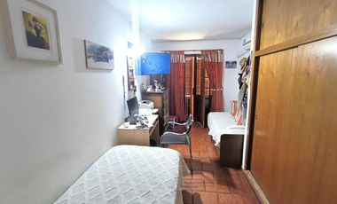 Casa en Venta Villa Belgrano 4 dormitorios. Quincho y Pileta