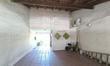 Casa en Venta Villa Belgrano 4 dormitorios. Quincho y Pileta