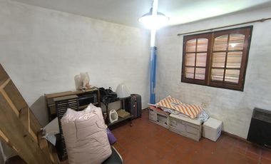 Casa en Venta Villa Belgrano 4 dormitorios. Quincho y Pileta