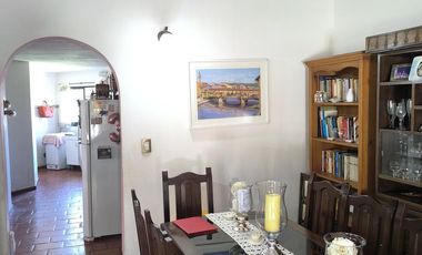 Casa en Venta Villa Belgrano 4 dormitorios. Quincho y Pileta