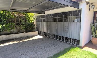 Casa en Venta Villa Belgrano 4 dormitorios. Quincho y Pileta