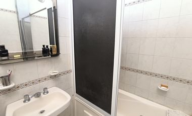 Casa en Venta Villa Belgrano 4 dormitorios. Quincho y Pileta