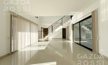 VENTA Casa en Los Naranjos