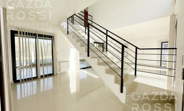 VENTA Casa en Los Naranjos