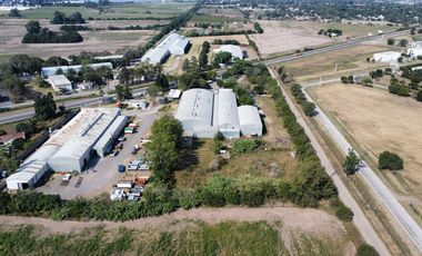 Venta de Galpones sobre Ruta 21 en Alvear