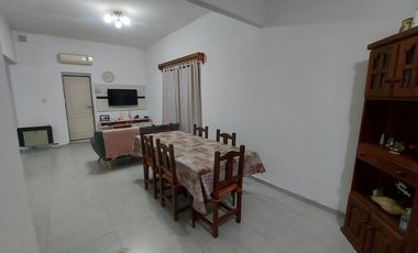 Venta PH 4 ambientes con quincho en Villa Dominico