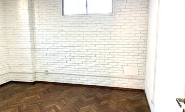 PH- Oficina, en Excelente ubicación Céntrica