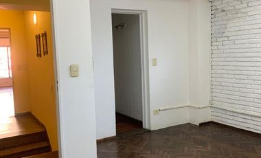 PH- Oficina, en Excelente ubicación Céntrica