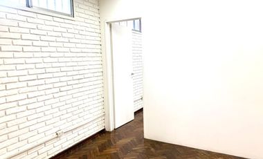 PH- Oficina, en Excelente ubicación Céntrica