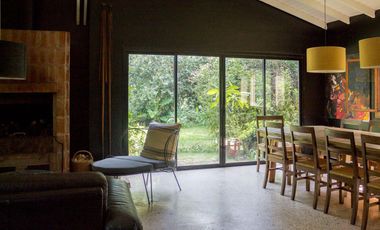 Excelente ubicación central frente a espacios verdes ,4 dormitorios