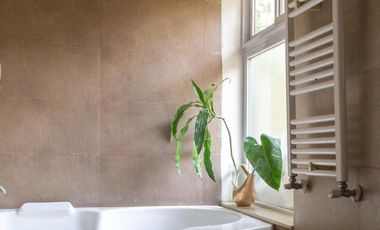 Excelente ubicación central frente a espacios verdes ,4 dormitorios