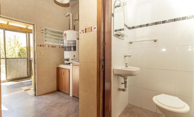 VENTA CASA 4 AMB 239 M2 COCHERA TERRAZA  LANUS