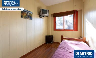 ¡4 Ambientes con luz todo el dia y cochera propia!