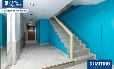¡4 Ambientes con luz todo el dia y cochera propia!