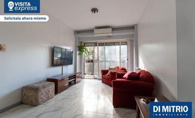 ¡4 Ambientes con luz todo el dia y cochera propia!