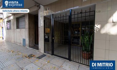 ¡4 Ambientes con luz todo el dia y cochera propia!