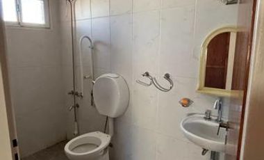 Departamento 6 ambientes en venta en Castelar