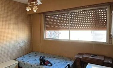 Departamento 6 ambientes en venta en Castelar