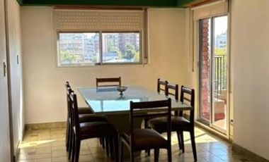 Departamento 6 ambientes en venta en Castelar