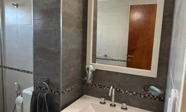 Departamento 6 ambientes en venta en Castelar