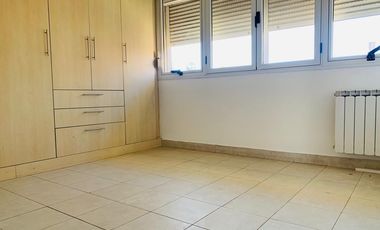 Venta casa 4 dormitorios.  BARRIO CERRADO SAN MARINO - FUNES