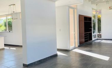 Venta casa 4 dormitorios.  BARRIO CERRADO SAN MARINO - FUNES