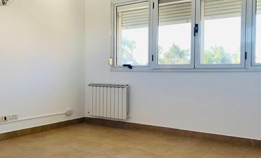 Venta casa 4 dormitorios.  BARRIO CERRADO SAN MARINO - FUNES