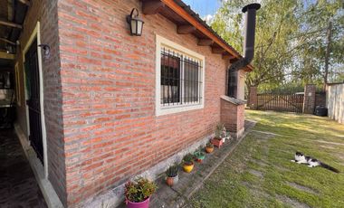 Casa en venta en Funes de 1 dormitorio en lote de 500 mts 2