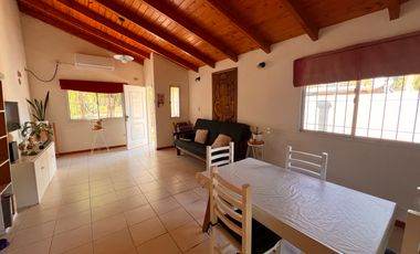 Casa en venta en Funes de 1 dormitorio en lote de 500 mts 2