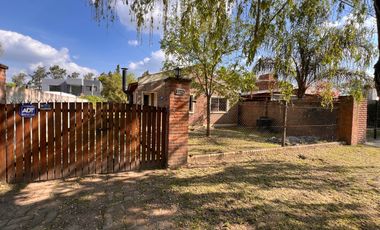 Casa en venta en Funes de 1 dormitorio en lote de 500 mts 2