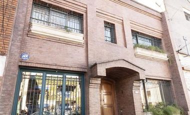 VENTA CASA 4 AMB COCHERA 2 AUTOS QUINCHO VALENTIN ALSINA LANÚS