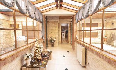 VENTA CASA 4 AMB COCHERA 2 AUTOS QUINCHO VALENTIN ALSINA LANÚS