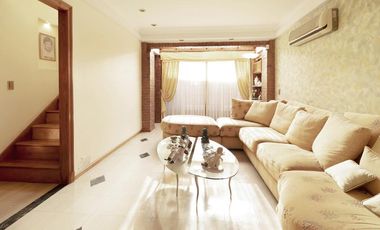 VENTA CASA 4 AMB COCHERA 2 AUTOS QUINCHO VALENTIN ALSINA LANÚS