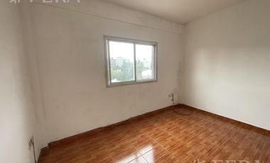 Venta departamento 2 ambientes con balcón en Wilde