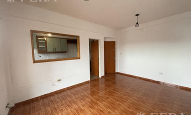 Venta departamento 2 ambientes con balcón en Wilde