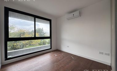 Venta departamento 2 ambientes con balcón en Greenville Polo y Resort