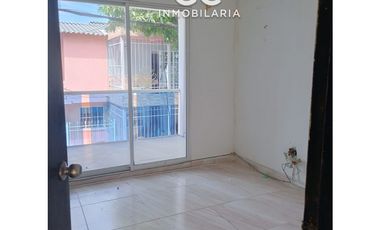 Se arrienda casa 2 pisos urbanización los campanos