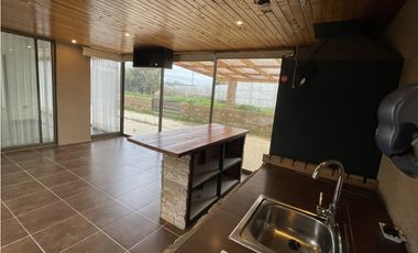 ARRIENDO CASA TOLHUACA - QUILPUE - 4D 3B 5E