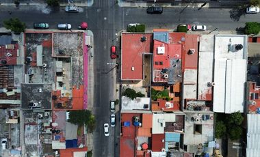 OPORTUNIDAD PARA DESARROLLADORES: Casa en Venta a un costado del Autódromo Hnos. Rodríguez!!