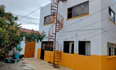 OPORTUNIDAD PARA DESARROLLADORES: Casa en Venta a un costado del Autódromo Hnos. Rodríguez!!