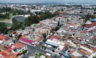 OPORTUNIDAD PARA DESARROLLADORES: Casa en Venta a un costado del Autódromo Hnos. Rodríguez!!