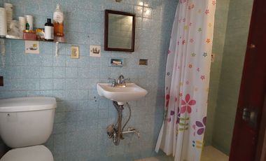 OPORTUNIDAD PARA DESARROLLADORES: Casa en Venta a un costado del Autódromo Hnos. Rodríguez!!