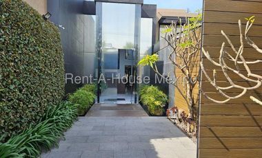 Casa (Oficina) en Venta en Jardines del Pedregal, Alvaro Obregón MG 26-1011