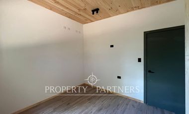 Moderna casa en condominio consolidado