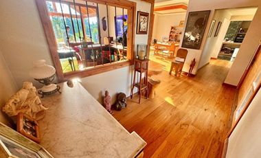 Sólida y moderna en condominio  Viña Sto Domingo