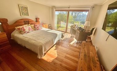 Sólida y moderna en condominio  Viña Sto Domingo