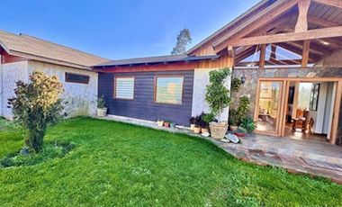 Sólida y moderna en condominio  Viña Sto Domingo