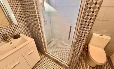 Sólida y moderna en condominio  Viña Sto Domingo