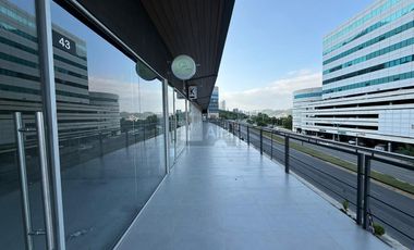 Local Comercial en Ave Fundadores, Monterrey NL