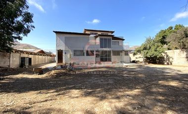 Casa en Arriendo en Ayacucho esquina Juan Martizez